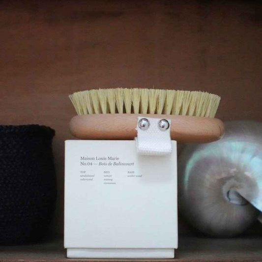 Bamboo Dry Brush for Body – Exfoliate & Improve Circulation