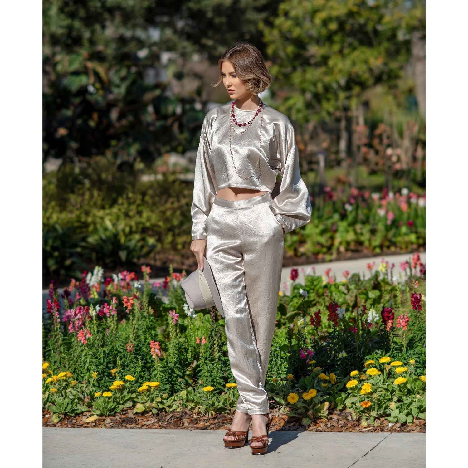 Sophie Beige Crop Top – Women’s Chic Cropped Top