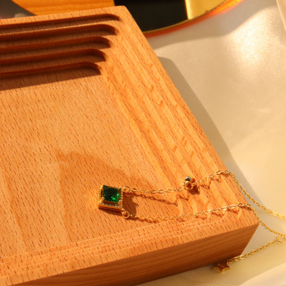 GERTRUDE CRYSTAL NECKLACE