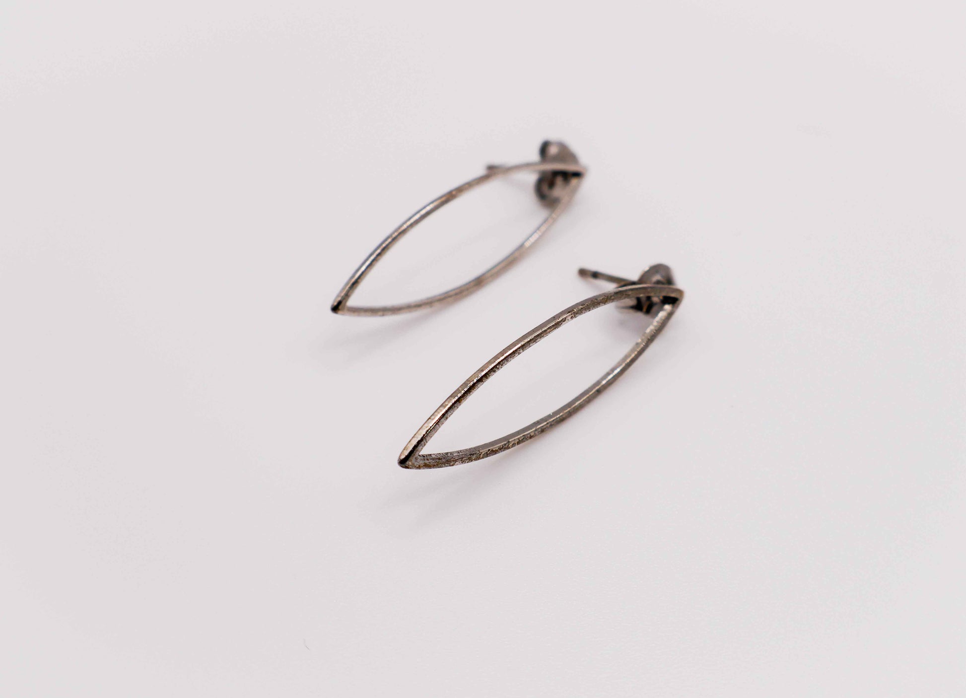 Silver Eye-Shaped Earrings – Elegant Sterling Silver Jewelry for Women