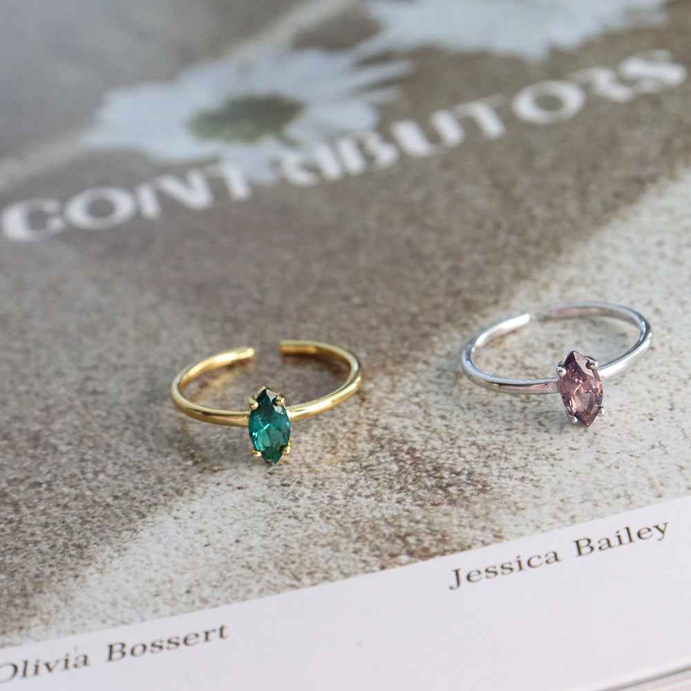 AMELIE CRYSTAL CHARM RING