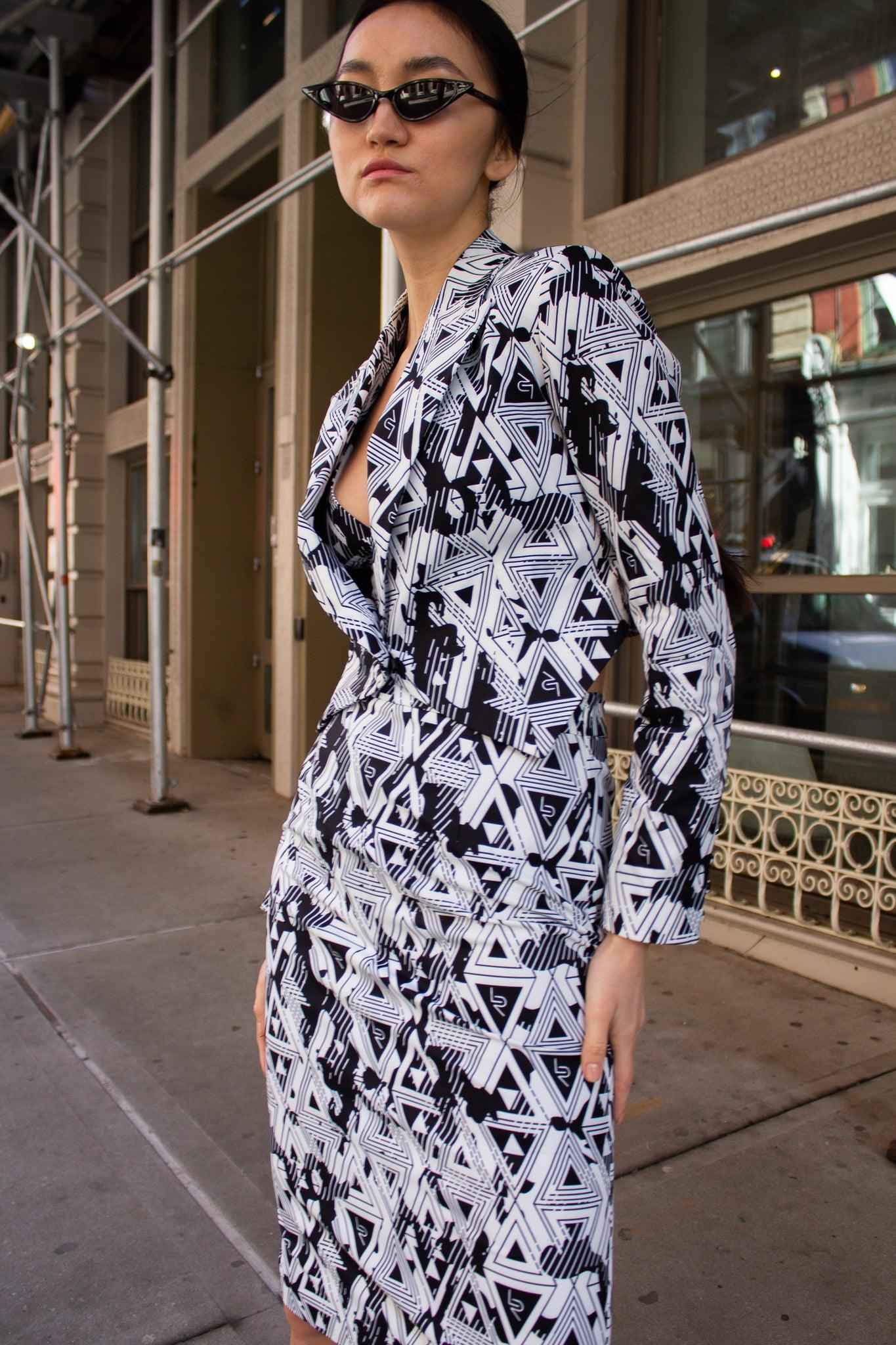 Amour Geometric Blazer – Stylish Women’s Tailored Jacket