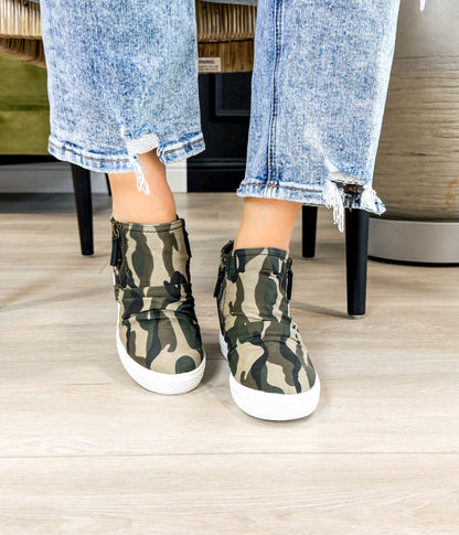 Ari Sneaker Wedge in Camo