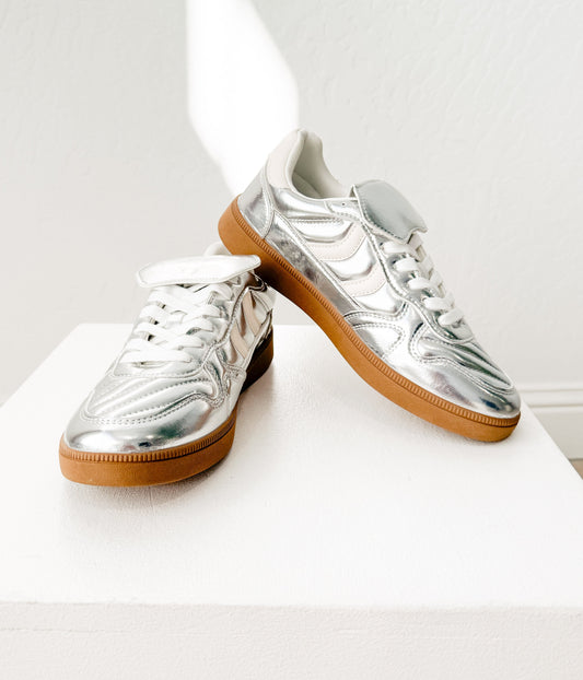 Milan Metallic Sneaker in Silver