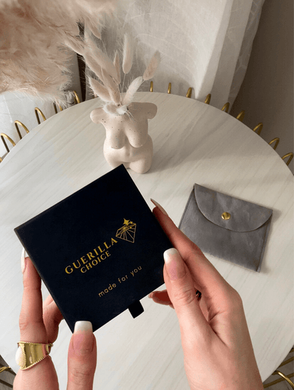 SEASHELL GOLD PEARL EARRINGS - Lolomo!