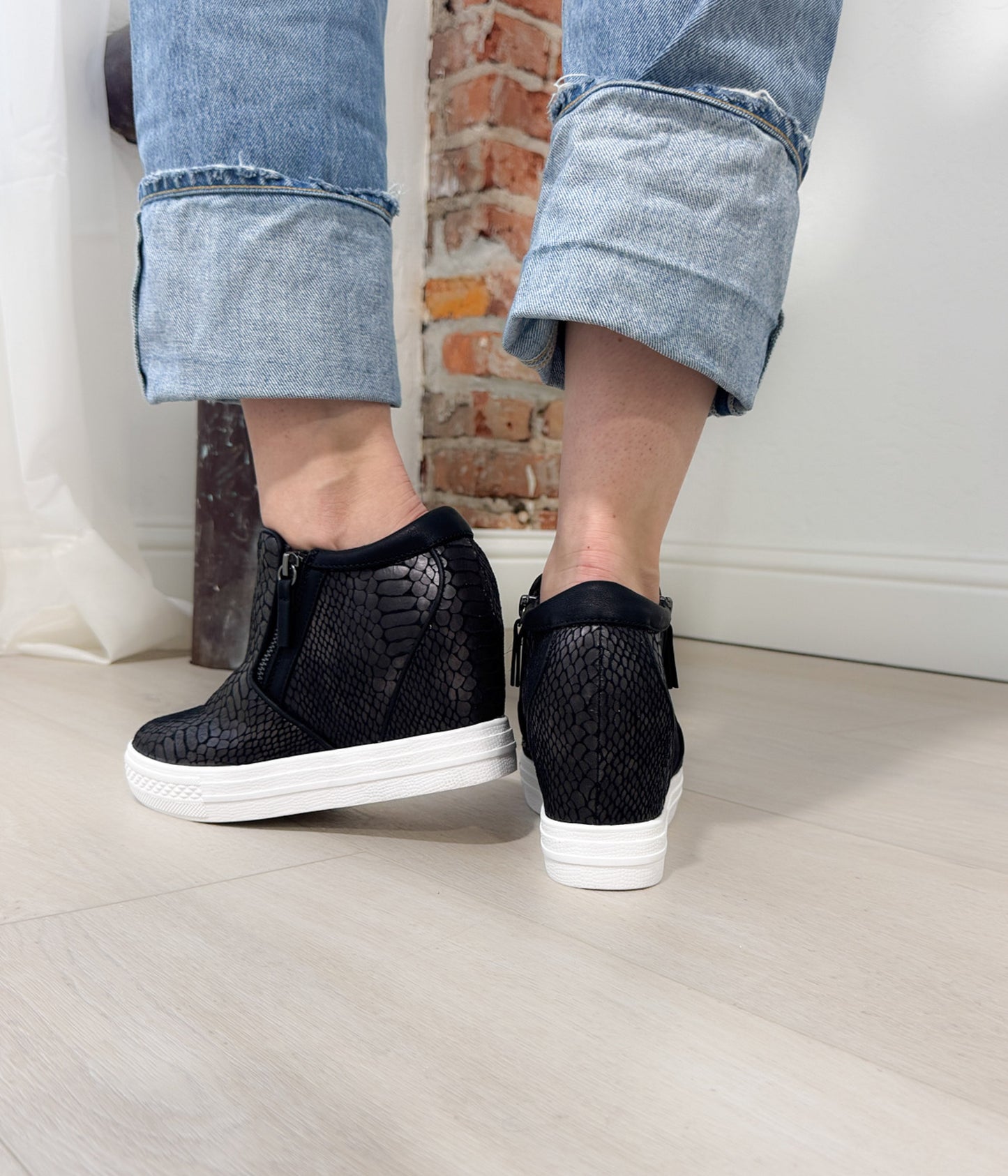 Timmibelle Wedge Sneaker in Black